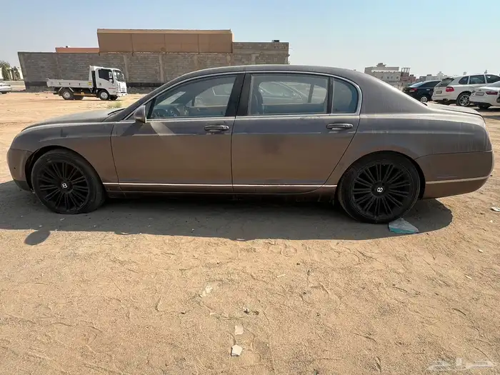 بنتلي للبيع مصدوم 2010 0