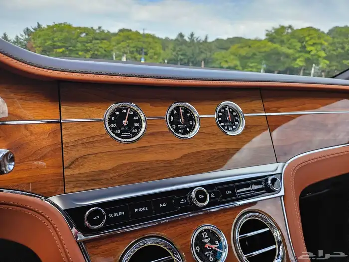 للاستيراد من كوريا _ بنتلي كونتينتال GT _ 2022 11