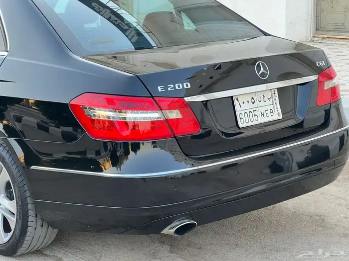 مرسيدس E200 2011 (بحالة ممتازة) 11