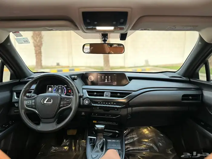 لكزس UX200 2021 20