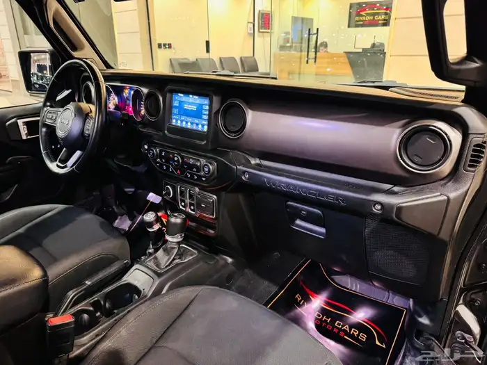 جيب رانجلر 2020 سبورت ( بحالة ممتازة ) 5