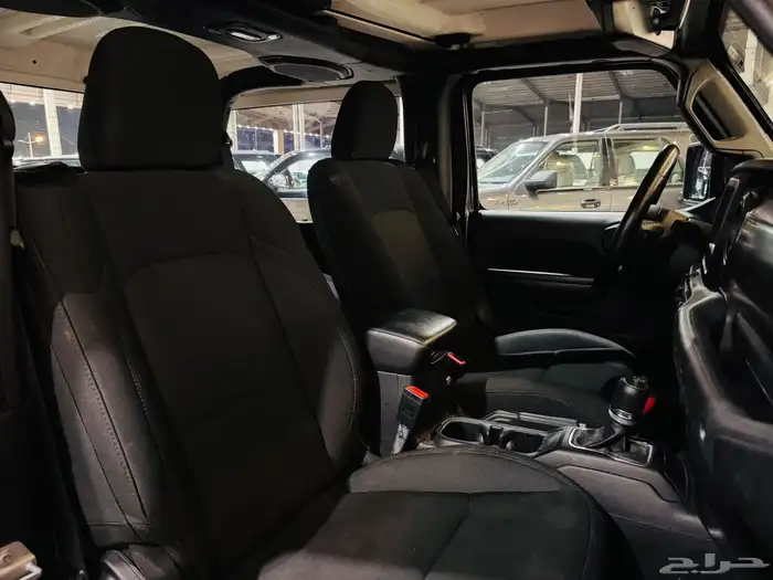 جيب رانجلر 2020 سبورت ( بحالة ممتازة ) 4