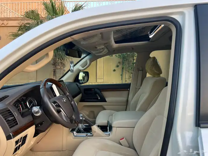 تويوتا لند كروز سعودي 19