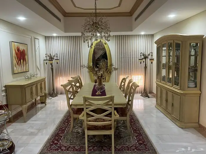 طاولة طعام 3