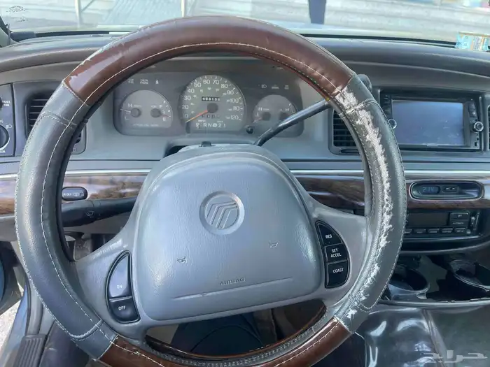 للبيع سياره فورد موديل 99 5