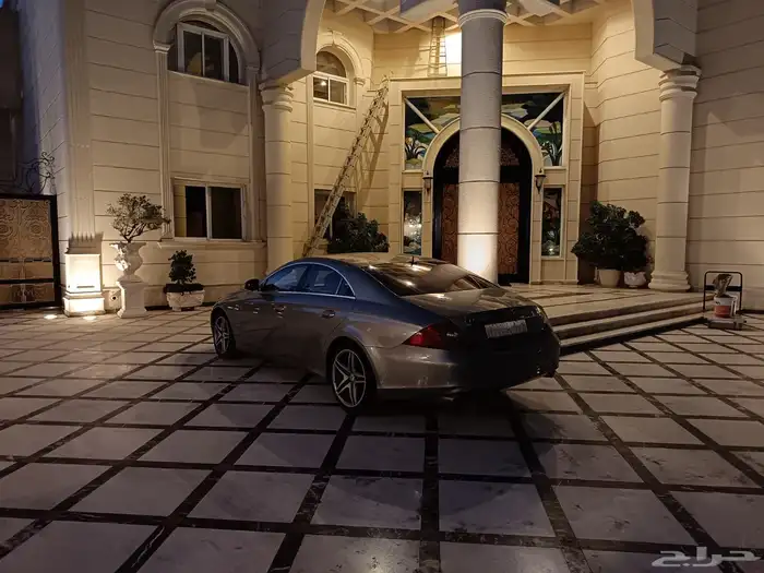 مرسيدس CLS 500 موديل 2005 خالية من الحوادث جاهزة للسفر 6