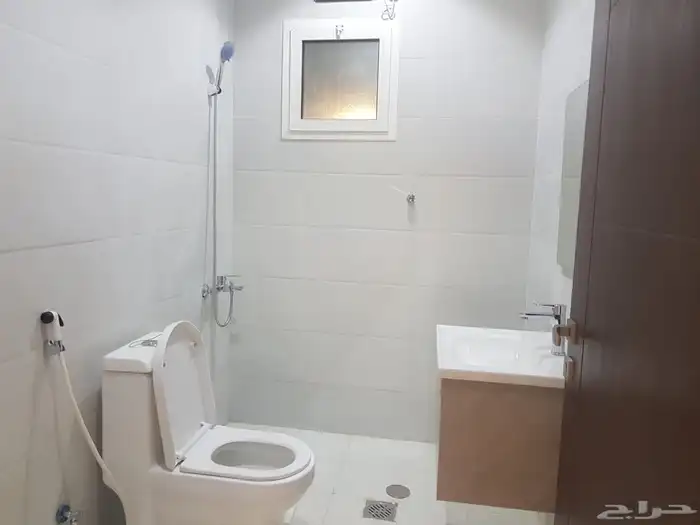 شقه للايجار 3 غرف مدخل خاص حي اللؤلؤ جده 6