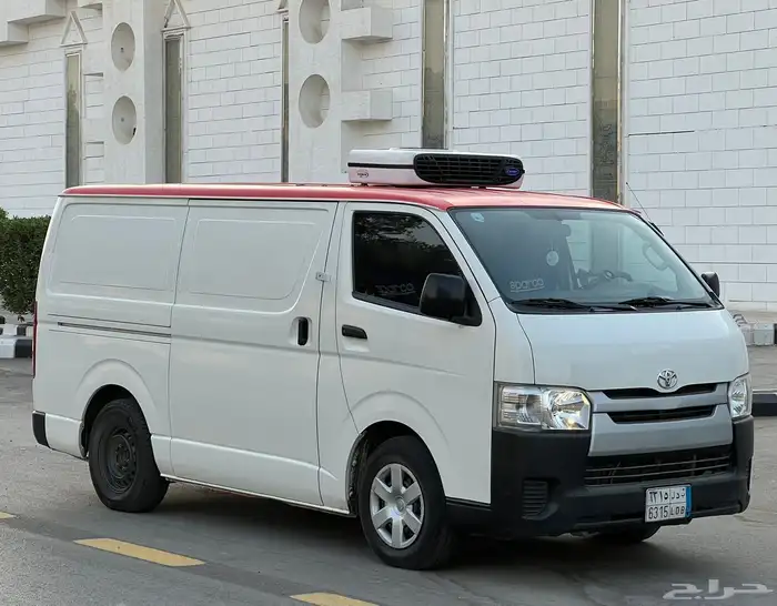 تويوتا هايس 2018 (ثلاجة) 1