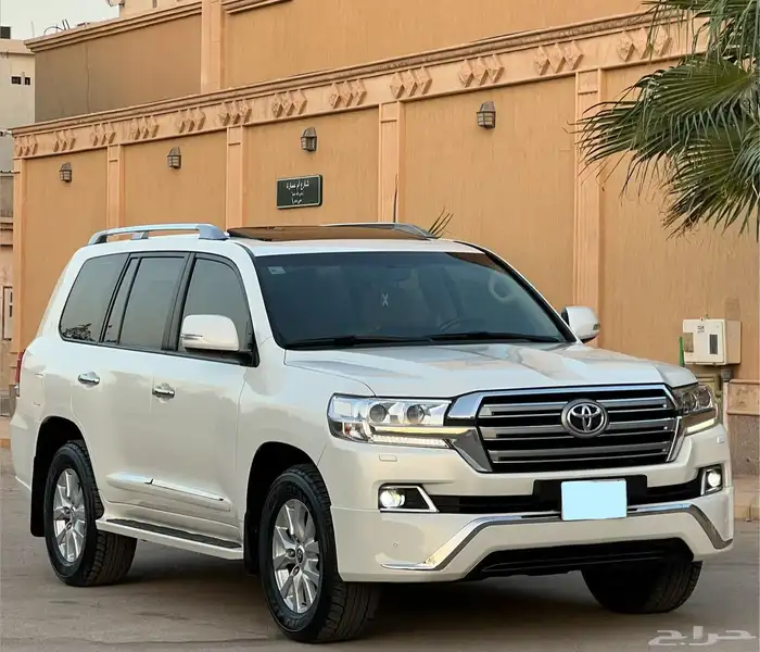 تويوتا لند كروز سعودي 3