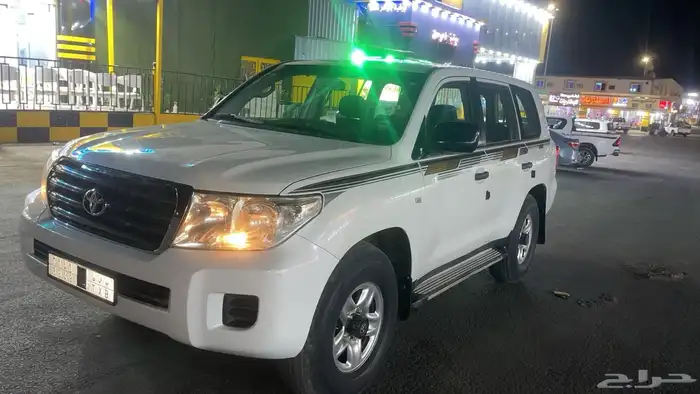 تويوتا لاند كروز G موديل 2014م 0