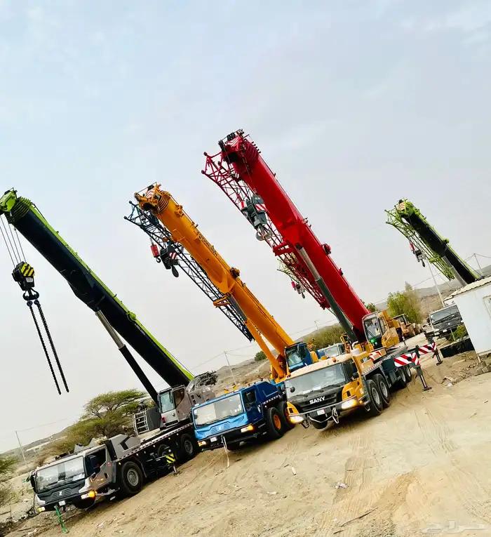 Crane and Flatbed Rental 10