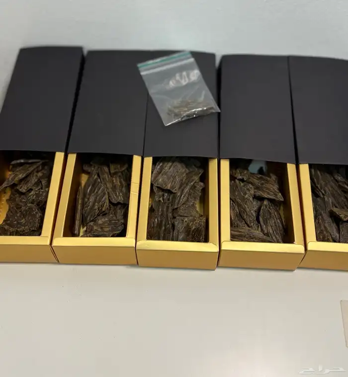 كلمنتان العود الازرق بيور محسن فاخر 0