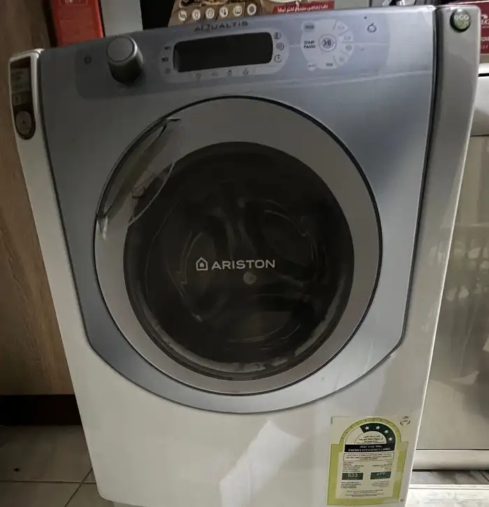 غسالة ملابس اريستون ايطالية 0