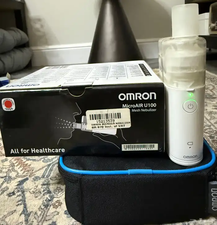 سرير طبي جديدوجهاز اكسجين بخارماركة امرون استعمال بسيط 3