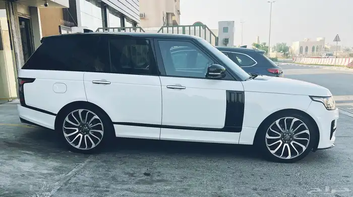 رنج روفر 2017 فوج 8 سليندر تربو وكالة للبيع او البدل 3