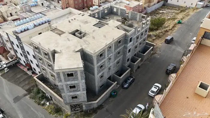 عمارة عظم للبيع في حي المروج ابها - فيلا وأربع شقق 3 واجهات 5