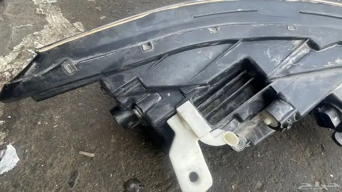 للبيع شمعه سوناتا هونداي الجهه يسار 3