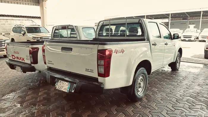 للبيع ايسوزو ديماكس 2019 2016 6