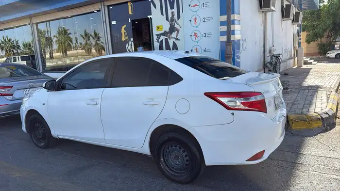 يارس تويوتا للبيع الممشى 257 الف شرط محركات 1