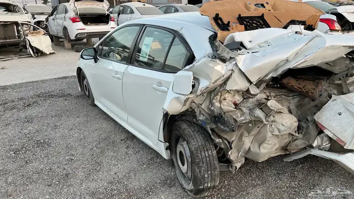 كرولا 2021 مصدومه بيع قطع غيار تشليح 4