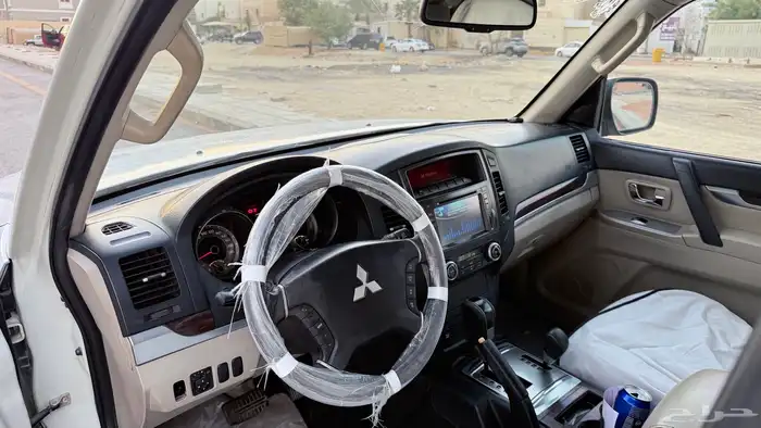 مستبيشي باجيرو 2010 32