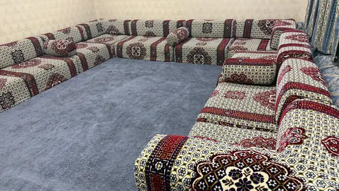 كنب للبيع مستخدم سبب البيع نقل إلى منطقه اخرى(12قطعه) 0