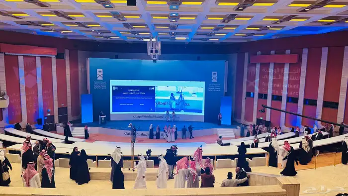 حفلات شاشات اضاءاة 2