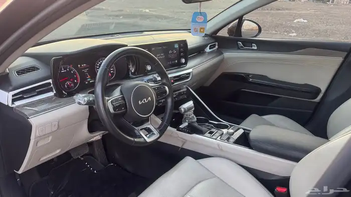 كيا K5 2023 نص فل 11