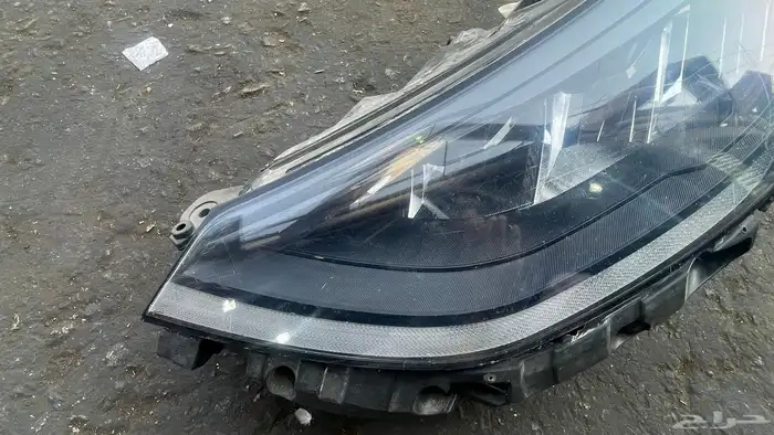 للبيع شمعه سوناتا هونداي الجهه يسار 2