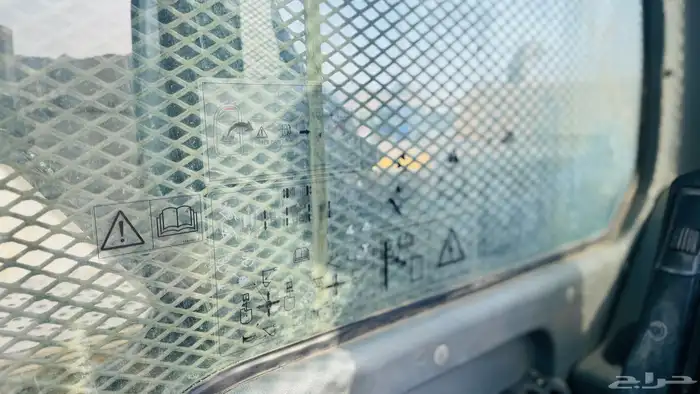 حفار فولفو EC210BLC 2011 للبيع 26