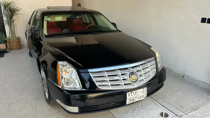 كاديلاك dts 2011 2