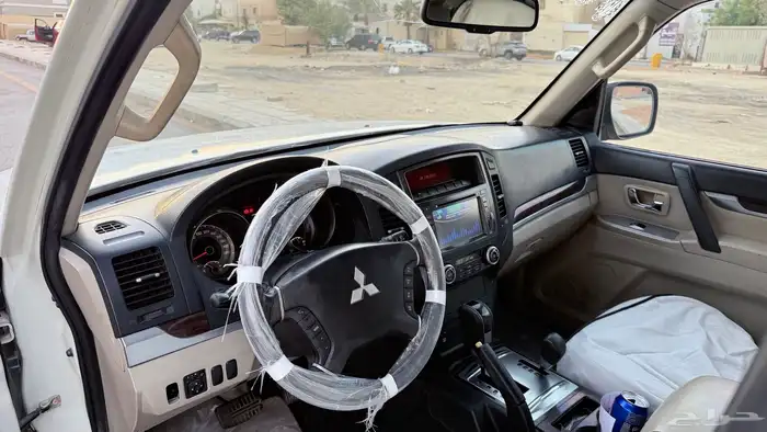 مستبيشي باجيرو 2010 30