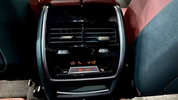 بس ام دبليو ( X6 ) 2020 17