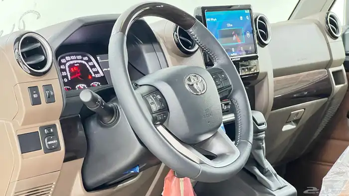 تويوتا ربع غمارتين V6.2025فل كامل رفرف سعودى بنزين 7