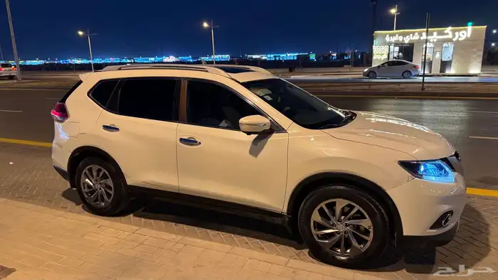 للبيع إكس تريل فل كامل 2016 1