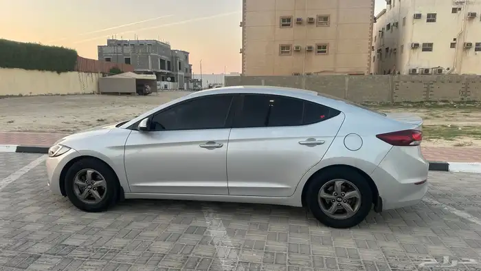 افانتي 2018 فضي ( ديزل ) 4