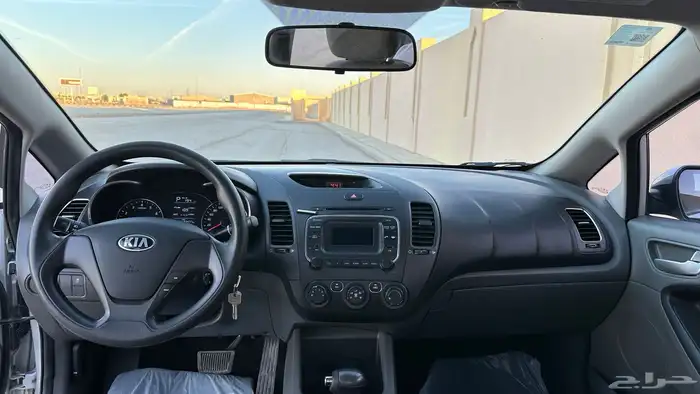 سيراتو 2017 ستاندر ممشي قليل نظيفه جدآ 32