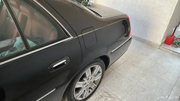 كاديلاك dts 2011 4