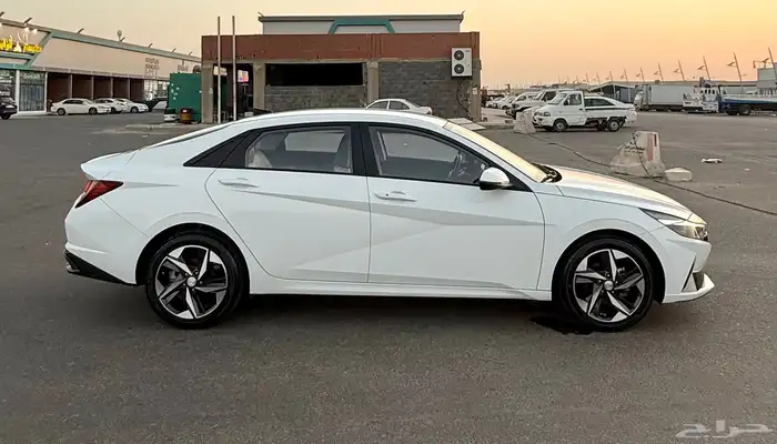 هونداي النترا 2021 ( بنزين ) فل كامل بدون فتحه سقف للبيع 7