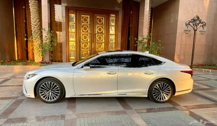 للبيع لكزس LS350 سعودي مالك اول 2024   AA 8