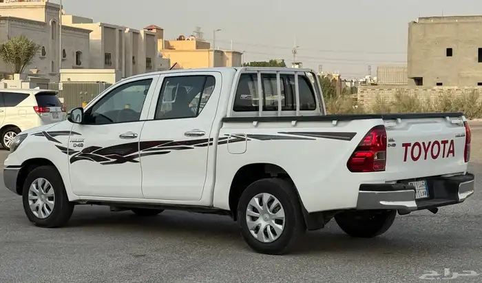 تويوتا _ هايلكس موديل 2022 ديزل منوه المستخدم 5