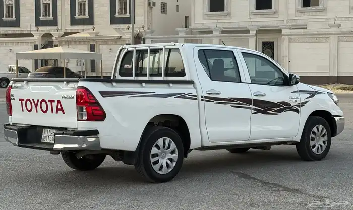 تويوتا _ هايلكس موديل 2022 ديزل منوه المستخدم 8