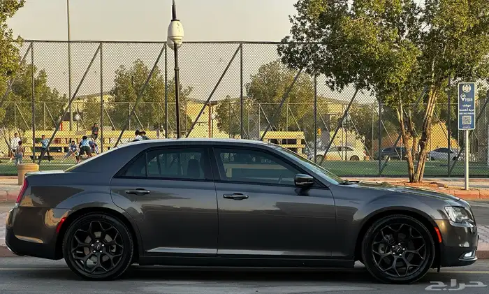 كرايزلر 2021 C300s (V6) 6