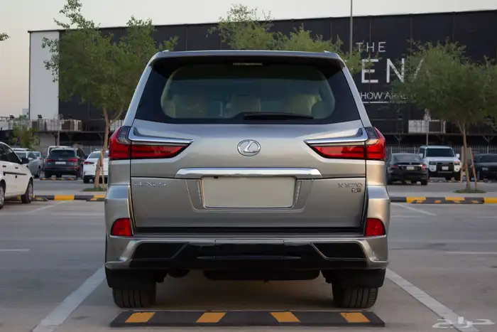 لكزس 2018 مخزن 7