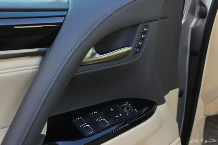 لكزس 2018 مخزن 12