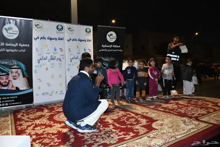 مهرجين مقدم حفل رسامة لاعب خفه لاعب سرك عملاق سماعات 7