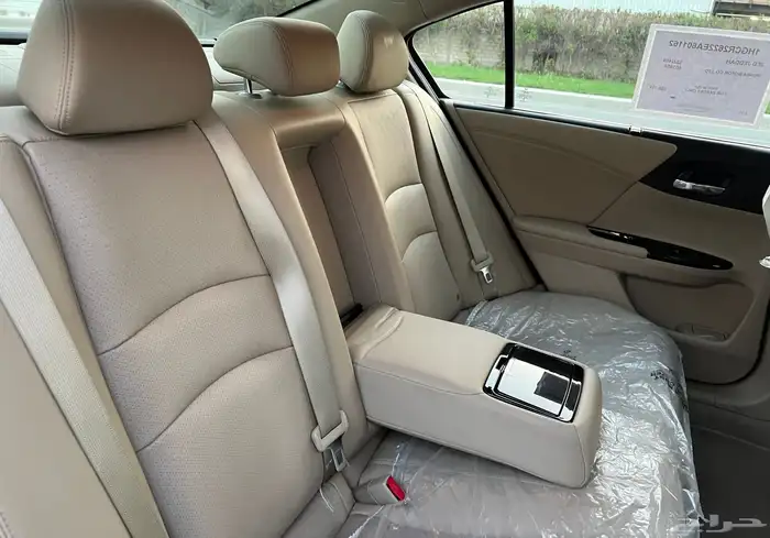 هوندا اكورد 2016 فل كامل V6 نظيفة جدا 36