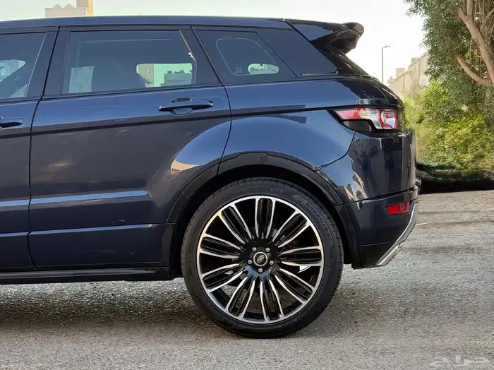 رنج روفر ايفوك 2012 فل كامل مخزن بودي بلد نظيفة جدا 3