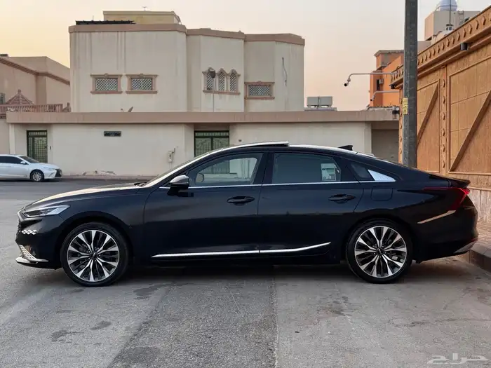 كيا K8 2023 هايبرد 6