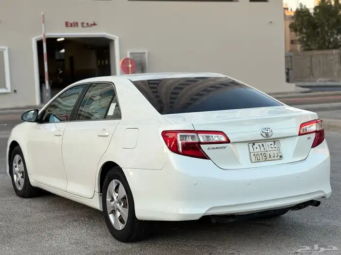 تويوتا كامري 2013 GL نضييف للبيع 9